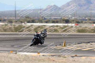 media/Jan-15-2026-Racers Edge (Thu) [[dfebeb70ab]]/3-B Group/Session 2 (Turn 11)/